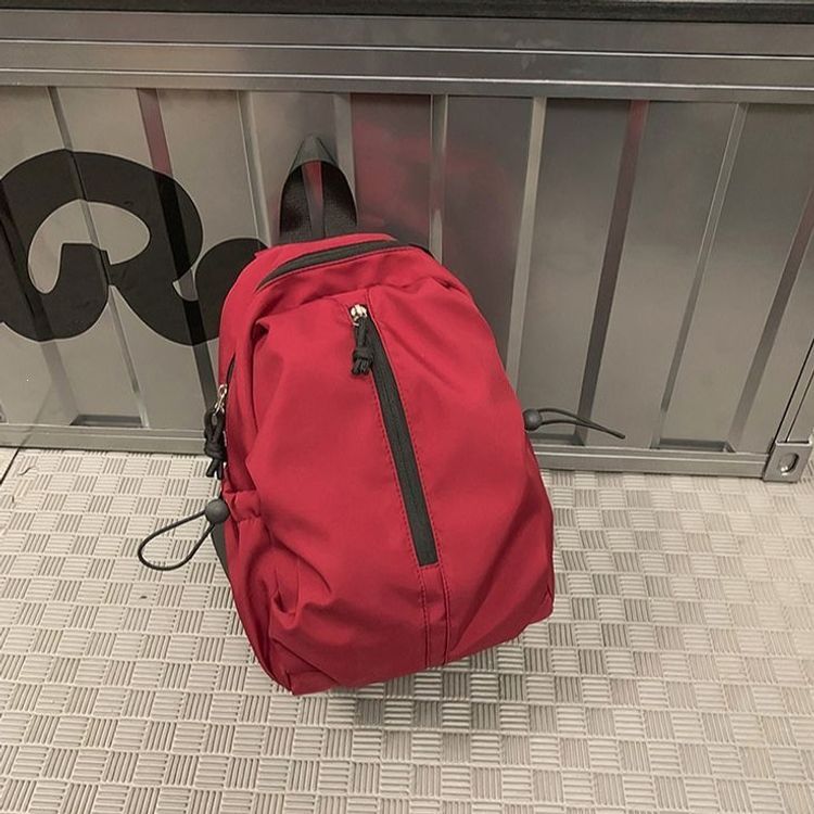 Moderner kompakter Reise-Rucksack Karnz