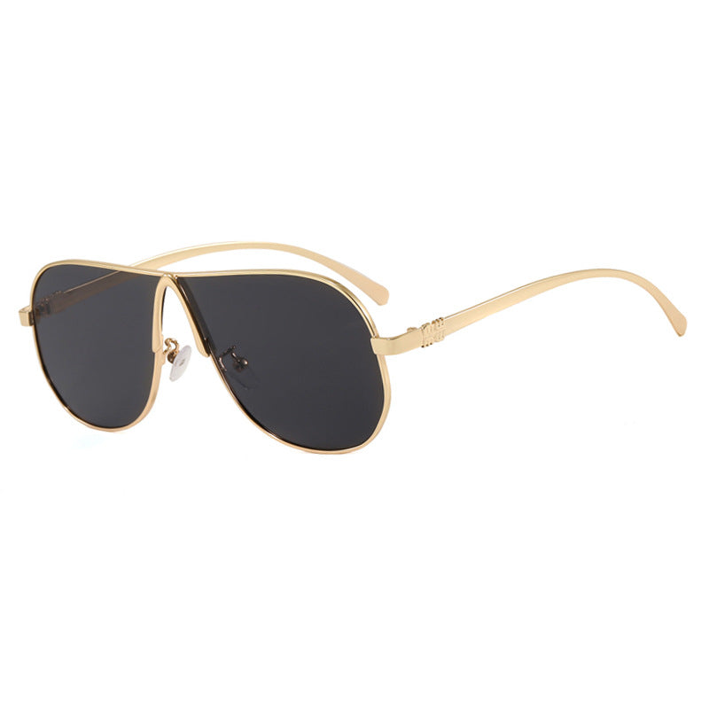 Damen oversized Sonnenbrille mit modernem Design Karnz