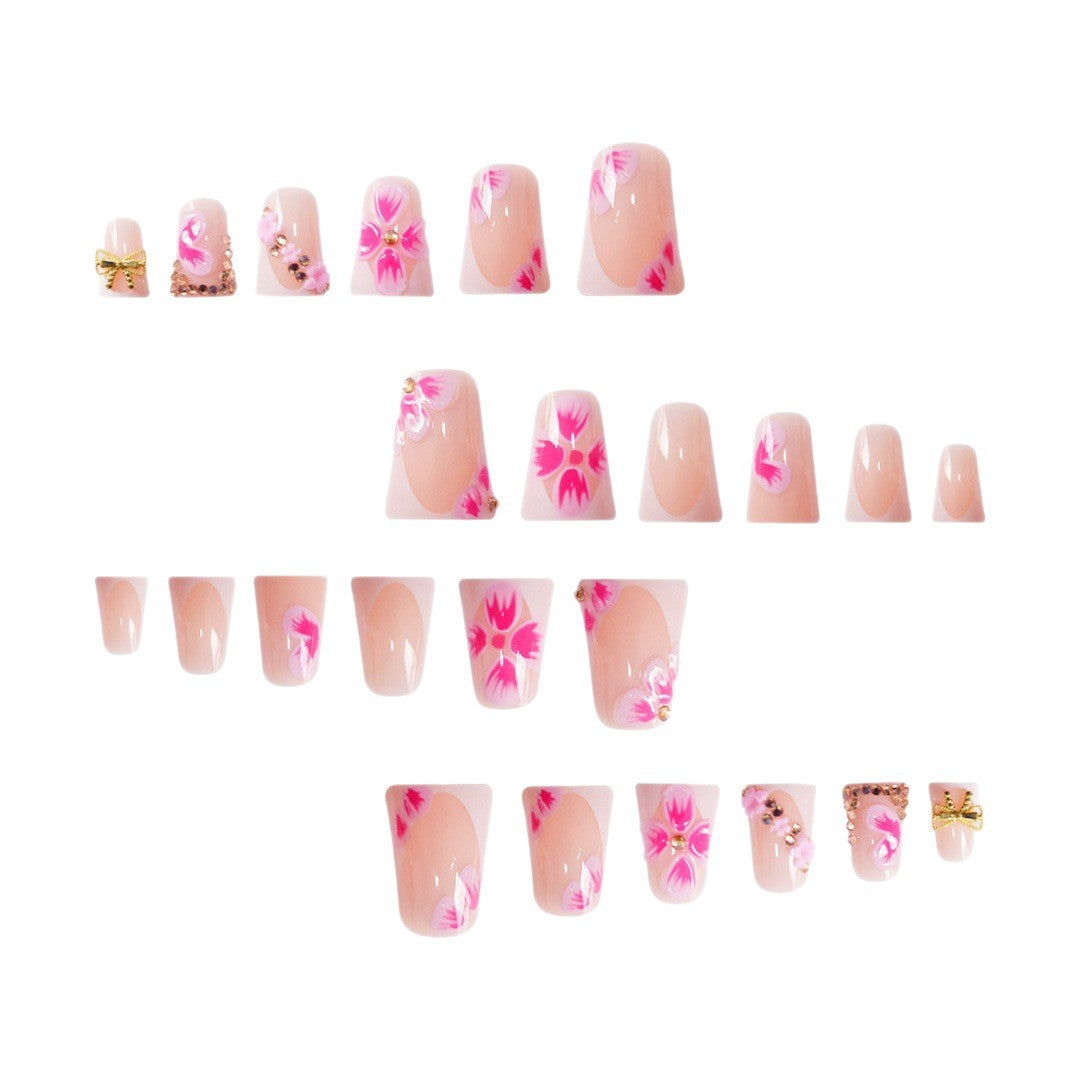 Dekorative florale Press-On-Nagelkunstverzierungen Karnz