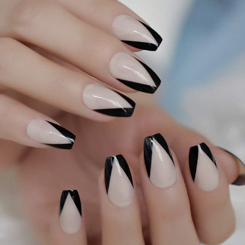 Künstlerisches Negativraum Press-On Nagelset