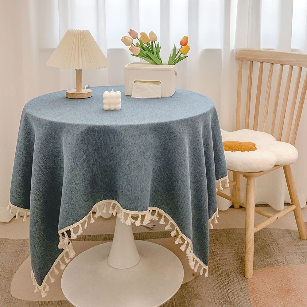 Runde strukturierte Tischdecke mit Quastenbesatz und Leinen-ähnlichem Drapierfinish
