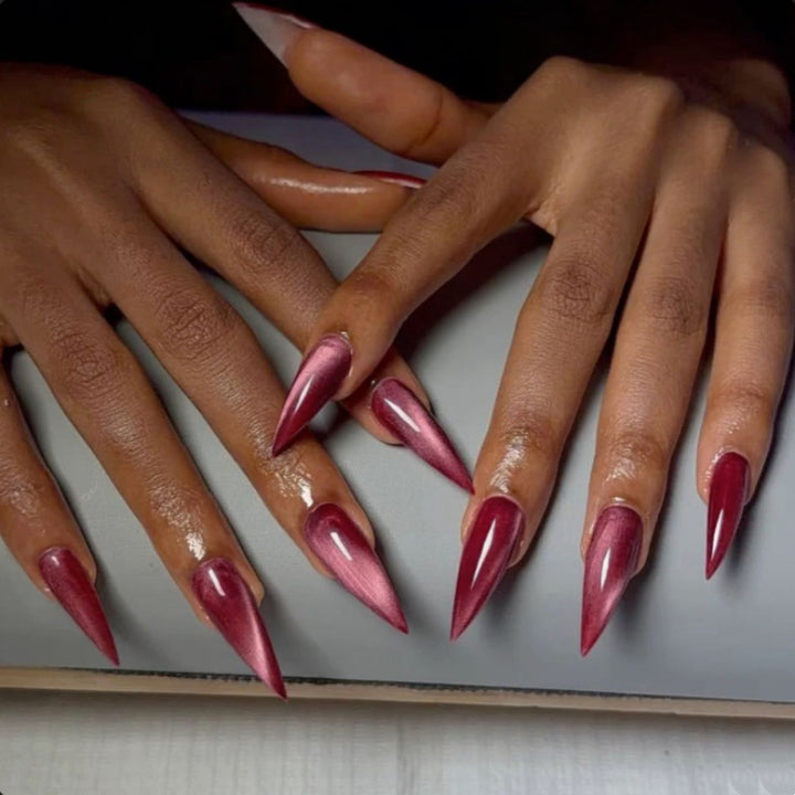 Gel-Nagel-Spitzen Karnz