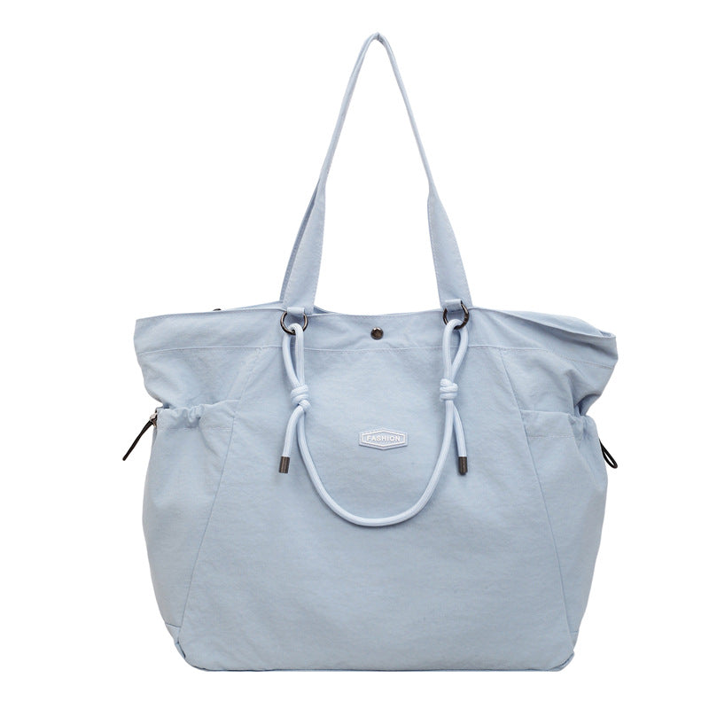 Geräumige lässige Tote