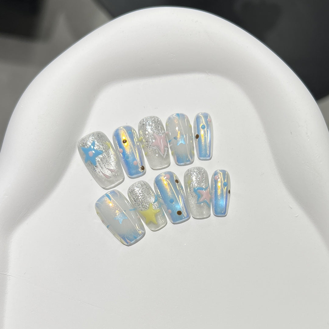 Künstlerisches Sternen Traum Press-On Nagelset Karnz