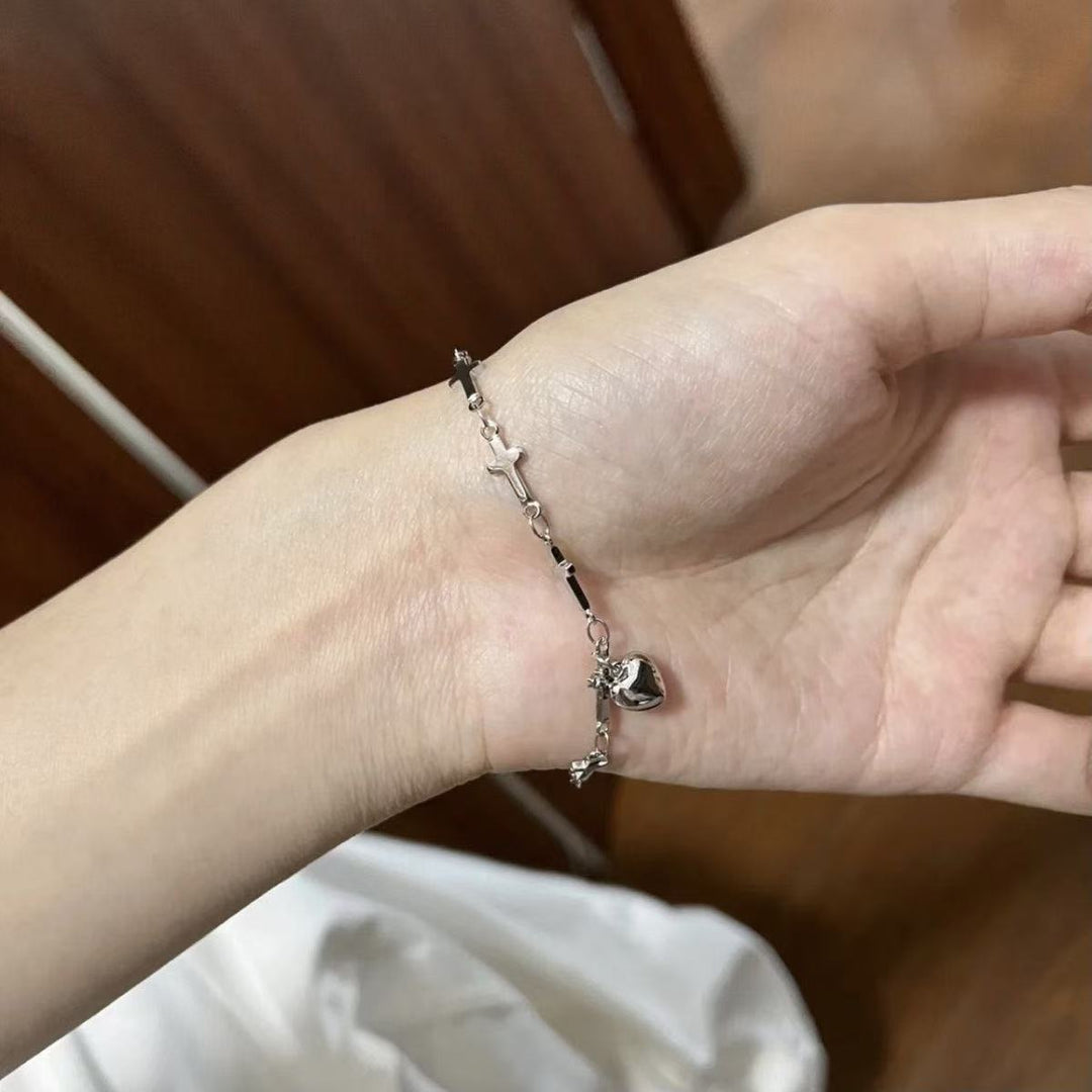 Kreuz- und Herz Charm Armband Karnz