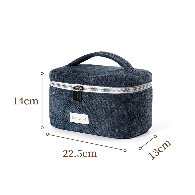 Stilvolles Makeup-Etui Karnz