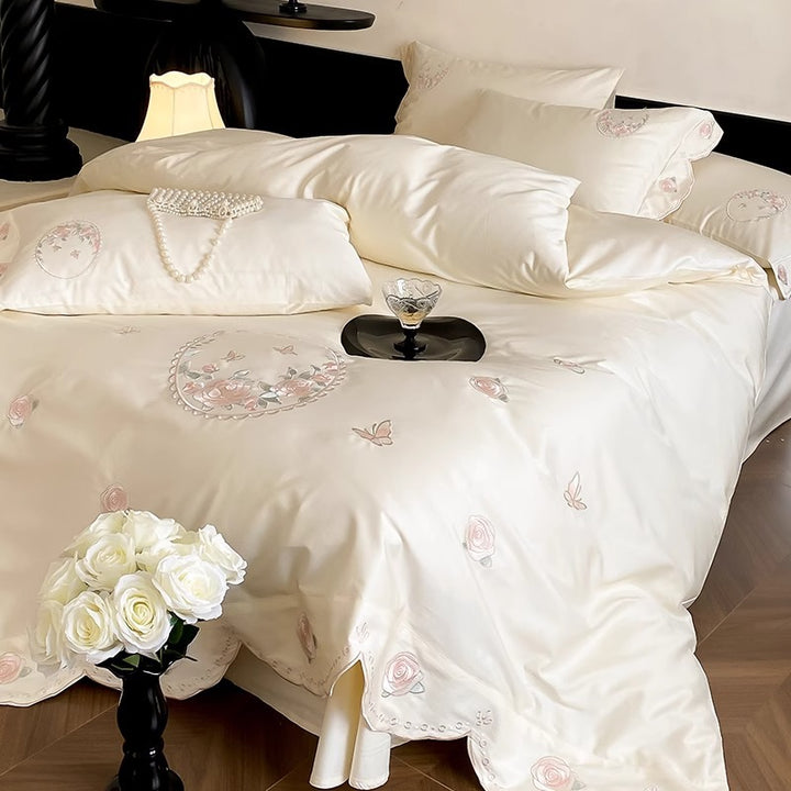 Bestickte Baumwollsatin-Floral-Herz-Bettwaren mit gewelltem Rand und Oxford-Kissenbezügen