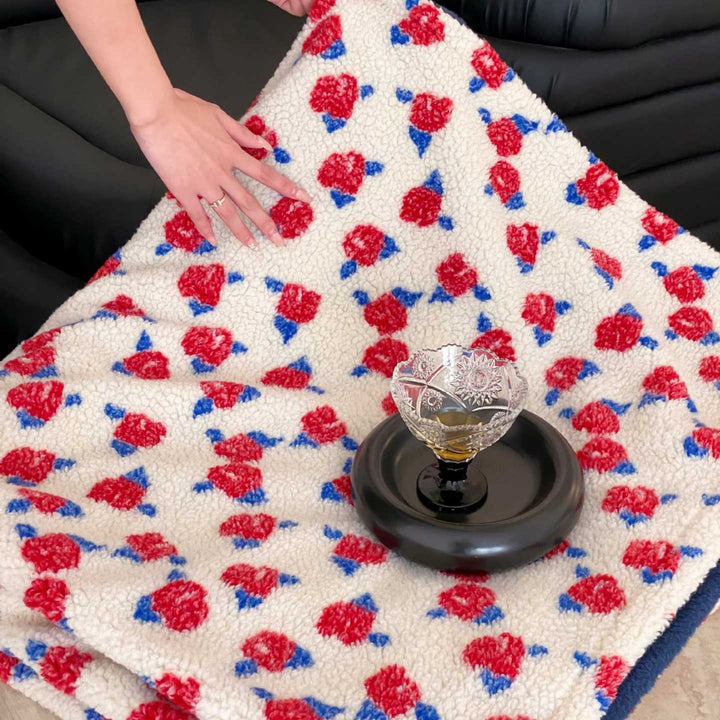 Plüsch Sherpa Wurfdecke mit retro floralem Bouclé-Textur
