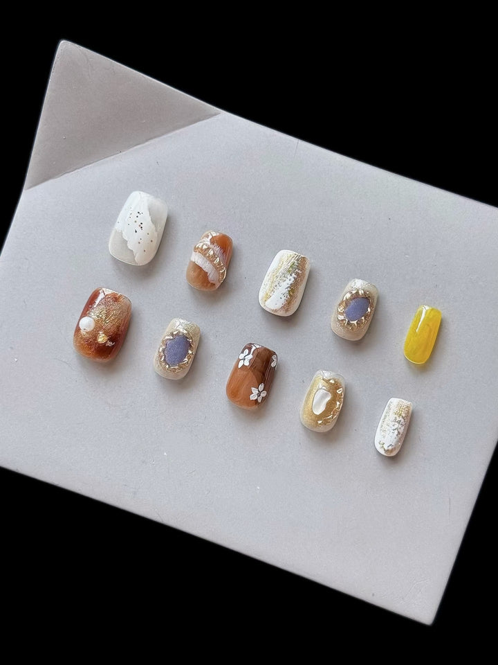 Künstlerisches dekoratives Press-On-Nagelset