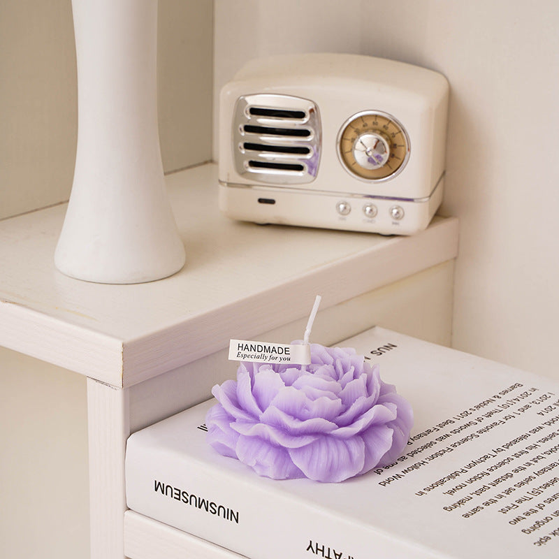 Handgefertigte florale Rosenseife mit skulptiertem Blütendesign
