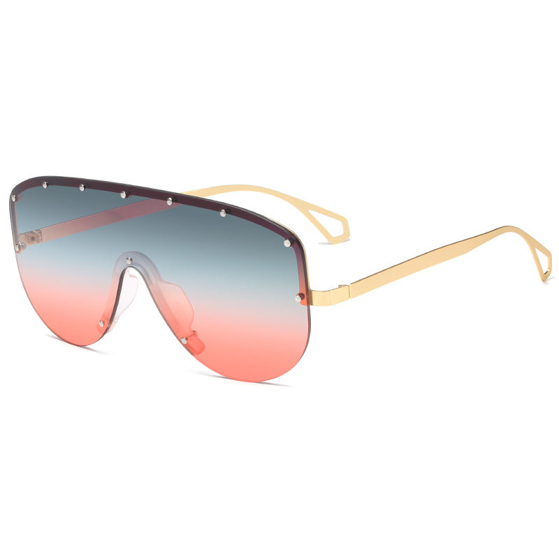 Damen Oversized Sonnenbrille mit modernem Rahmen Karnz