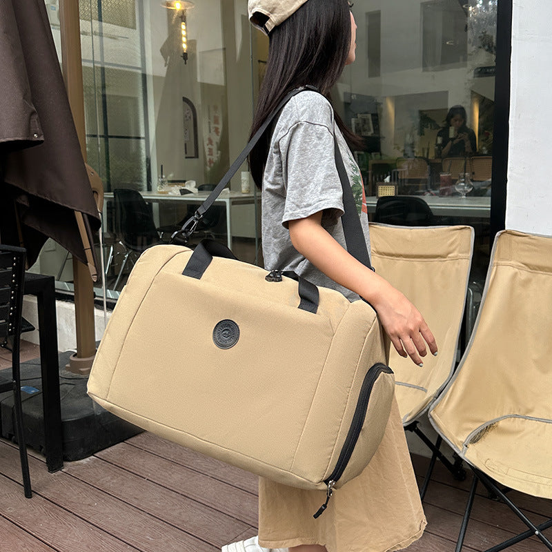 Vielseitige Reisetasche mit verstellbarem Gurt