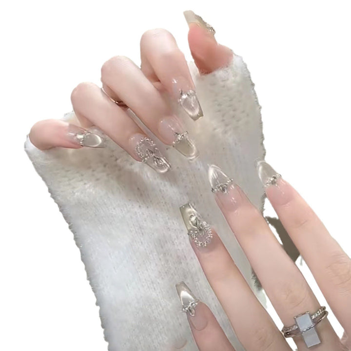 Elegantes Press-On-Nagelset mit Strassdetails Karnz