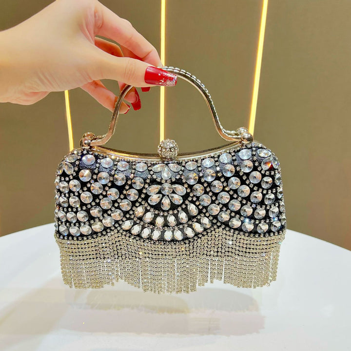 Kristallbesetzte Abend-Clutch