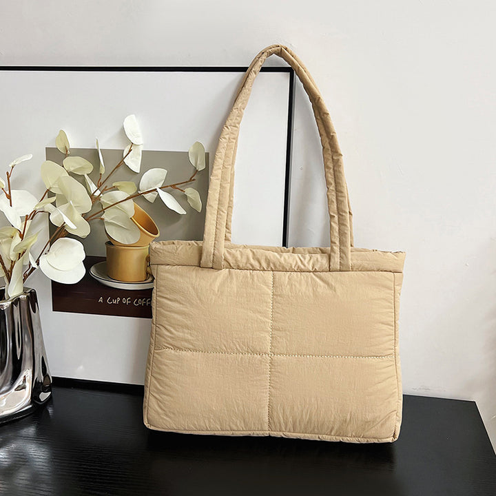 Stylische gesteppte Tragetasche Karnz