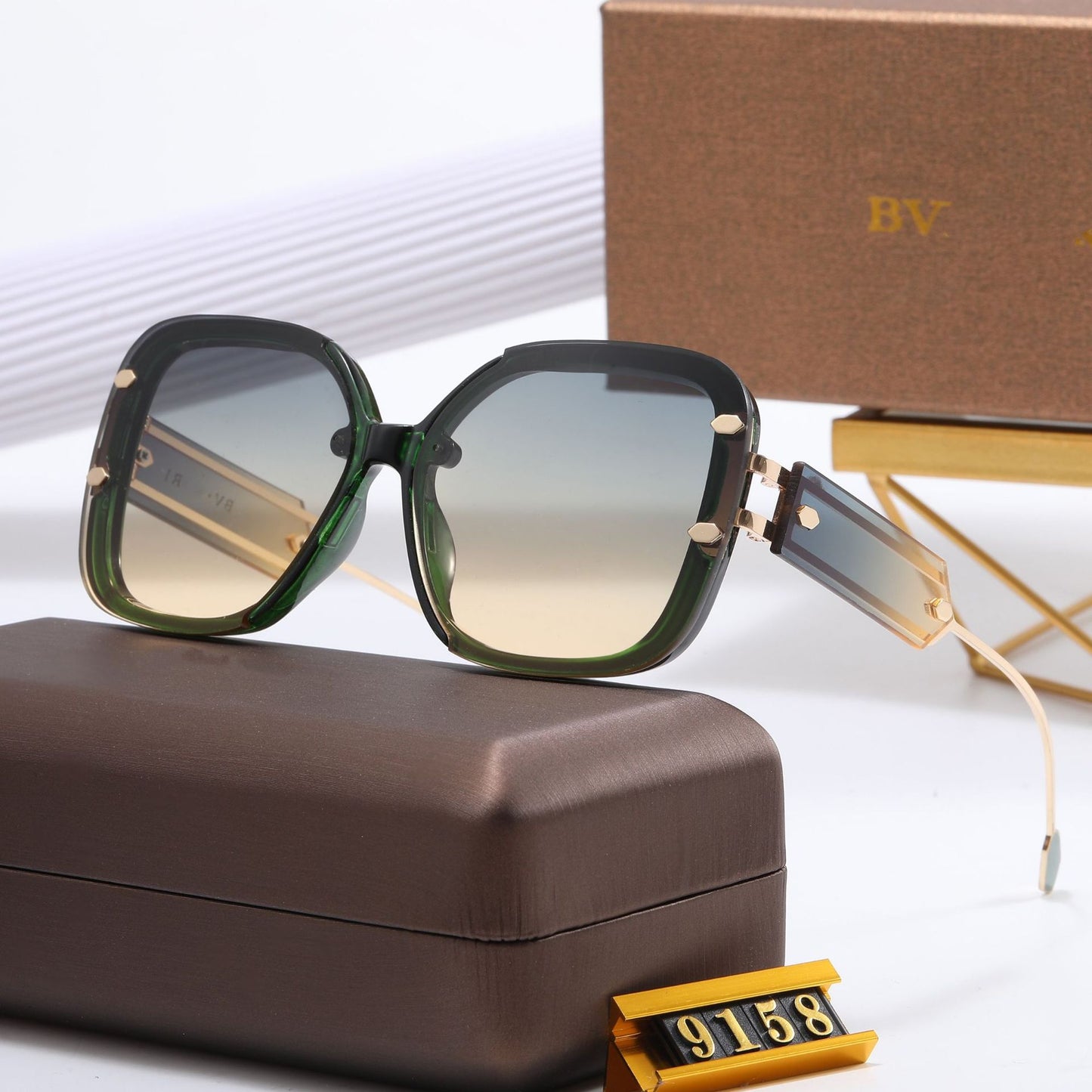 Damen Designer-Sonnenbrille mit extravagantem Rahmen Karnz