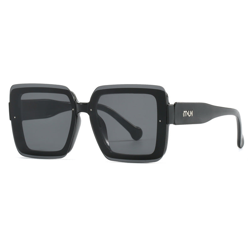 Damen oversized Sonnenbrille im urbanen Design Karnz