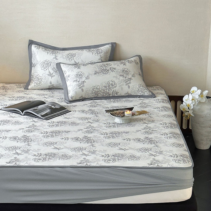 Gestepptes Matratzentopper-Set mit floralem Print und rutschfester Unterseite