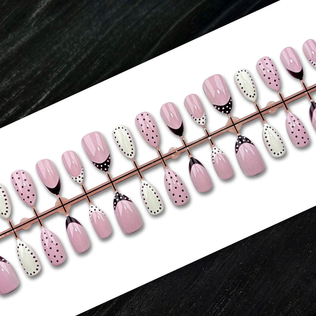 Dekoratives Drucknagelset mit modernem Design