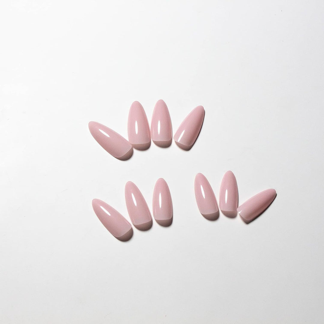 Kunstnagelset in eleganter Stiletto-Form Karnz