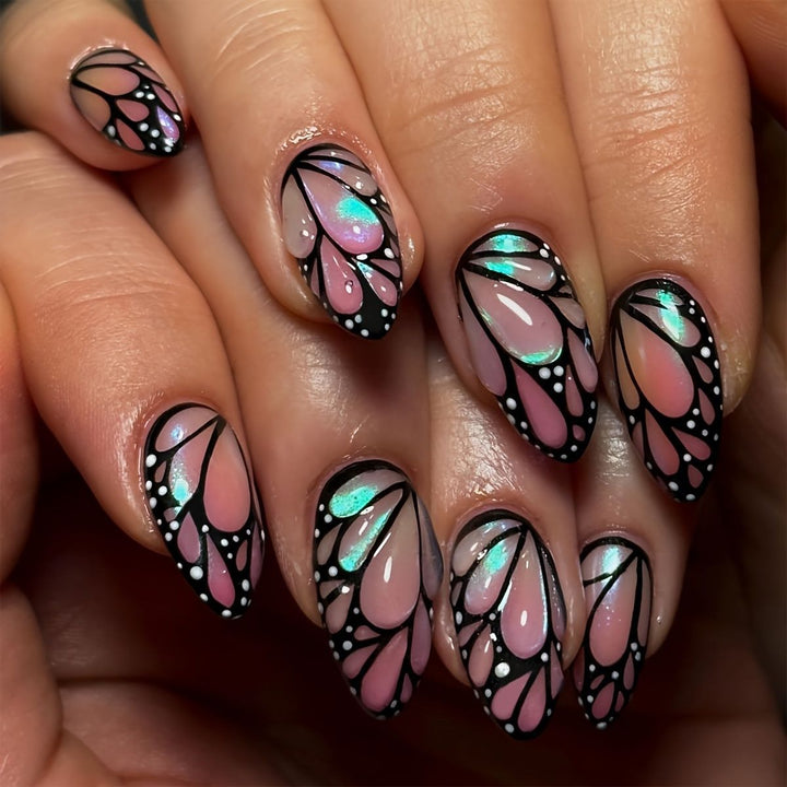 Künstlerische Schmetterling Nagelkunst Karnz