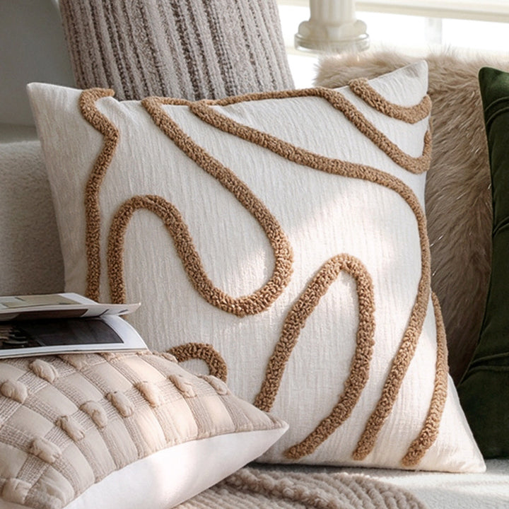 Dekoratives Zierkissen mit fransigem Design