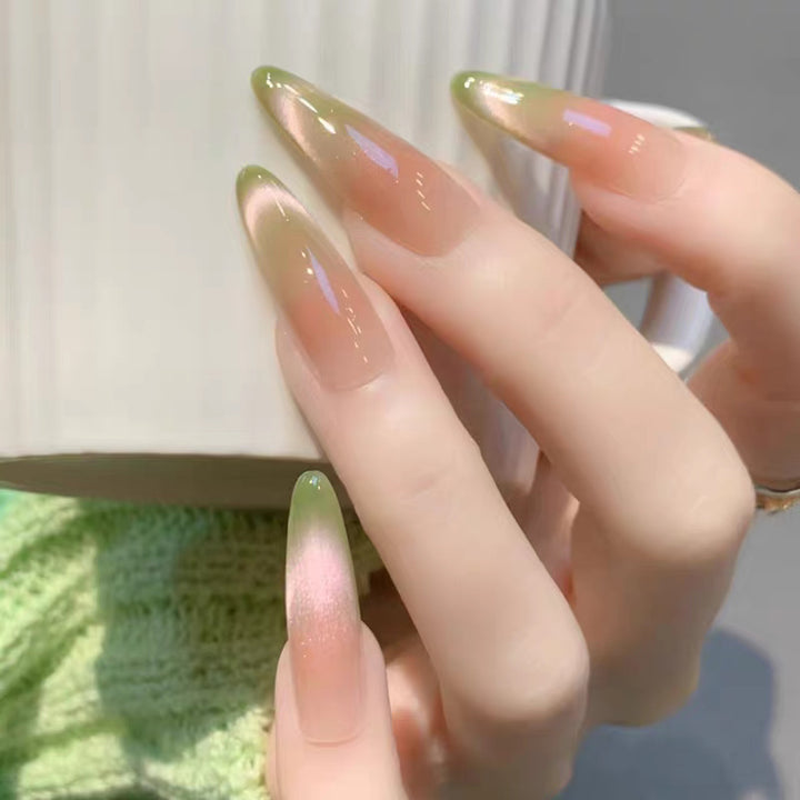 Dekoratives Press-On Nail Art Set mit niedlichen Schleifenakzenten Karnz