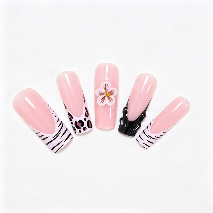 Künstlerische Press-On Nagelkunst Tipps mit floralen und Tierdruckdesigns Karnz