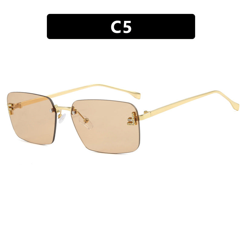 Damen quadratische Sonnenbrille mit elegantem goldenen Rahmen und stylishen Gläsern Karnz
