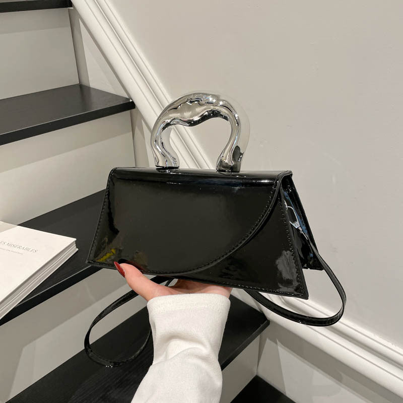 WoChic Lackleder Handtasche Karnz