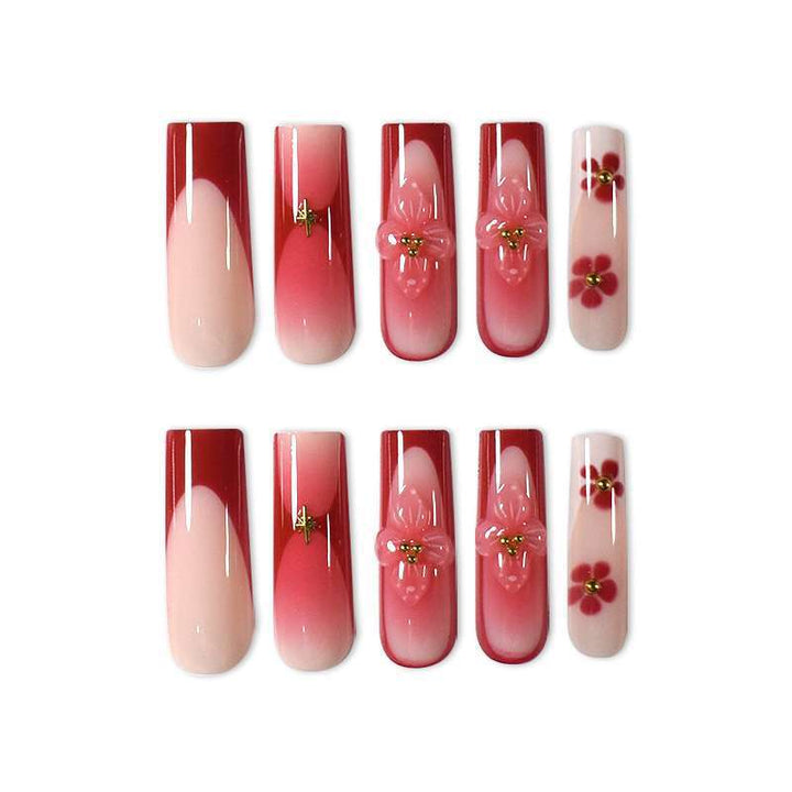 Elegantes Blumenmuster Press-On Nagelset Karnz