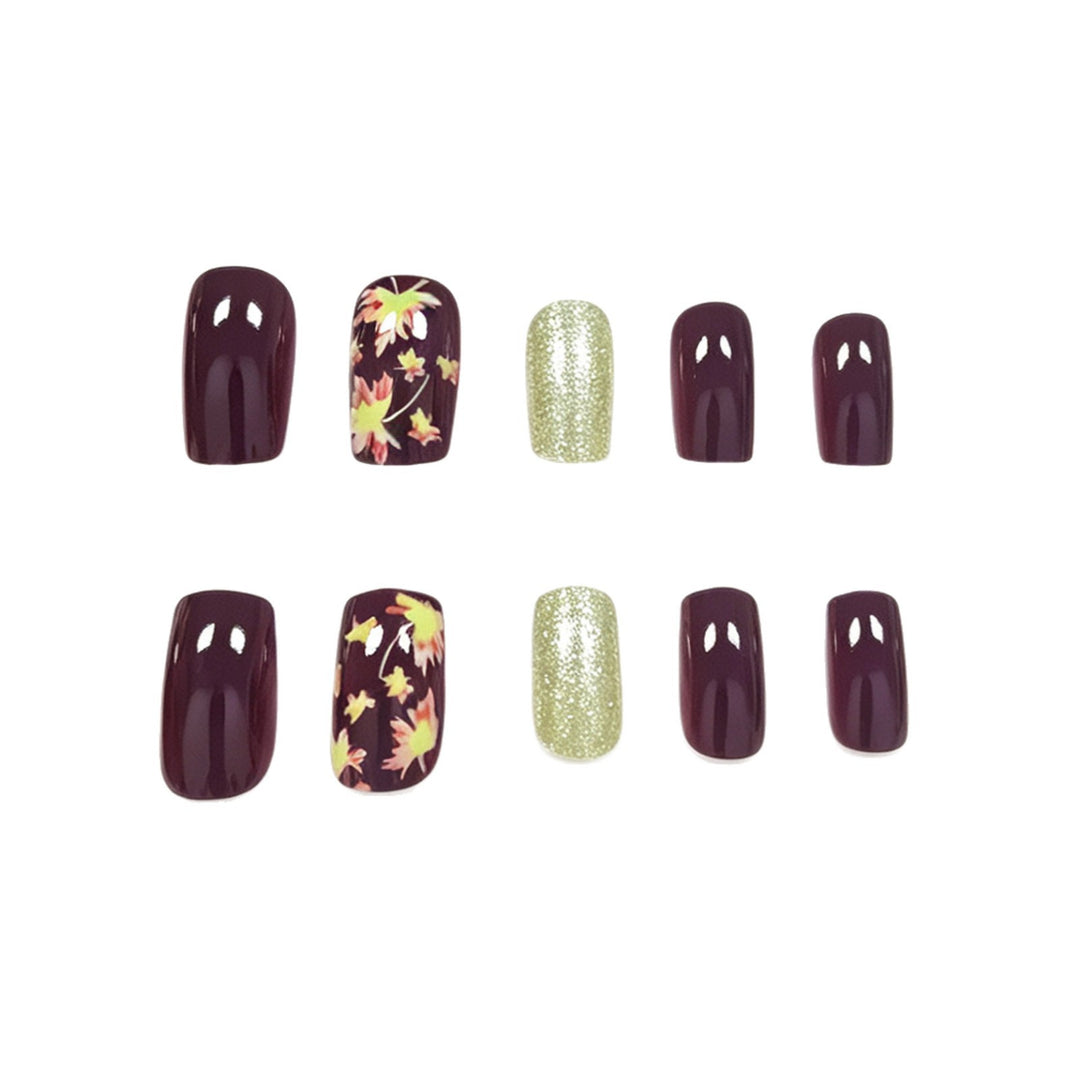 Künstlerische herbstliche Nagelkunst-Verzierungen Karnz