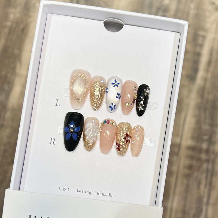 Elegantes Floral Press-On Nagelset Karnz
