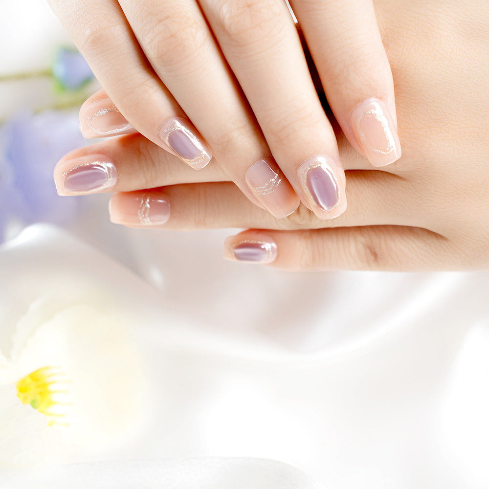 Elegantes Nagelkunst-Set Karnz