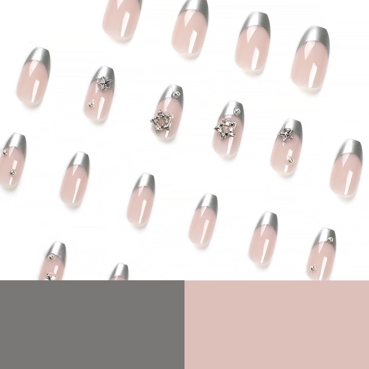 Glamouröse Acryl-Nägel mit funkelndem Sternen-Design Karnz