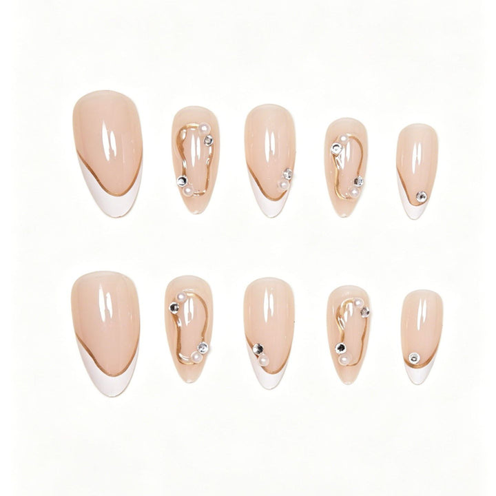 Luxuriöse Nagelkunst Karnz