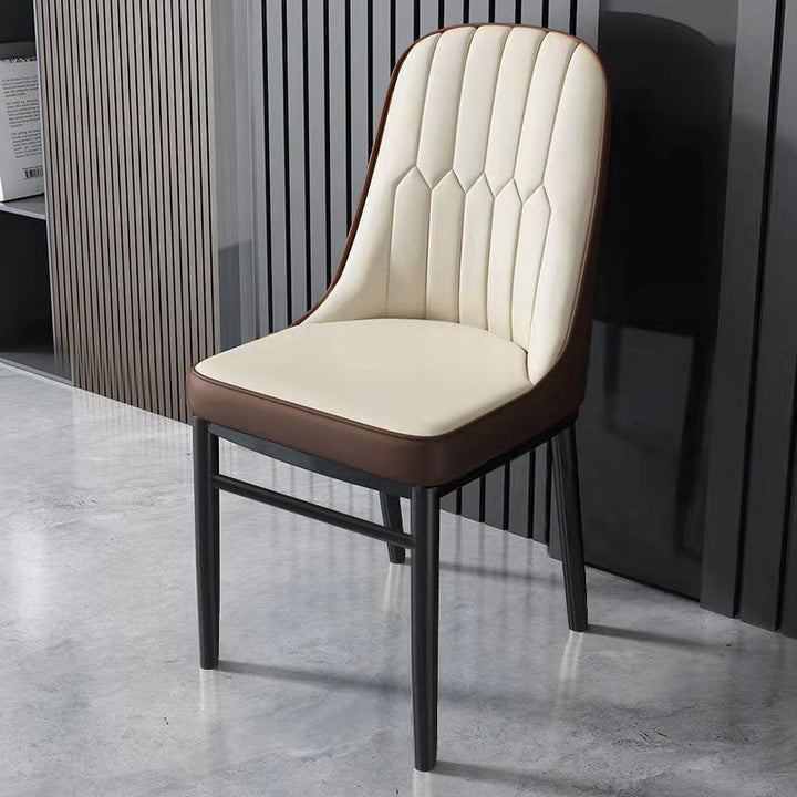 Designstuhl mit ergonomischer Polsterung Karnz