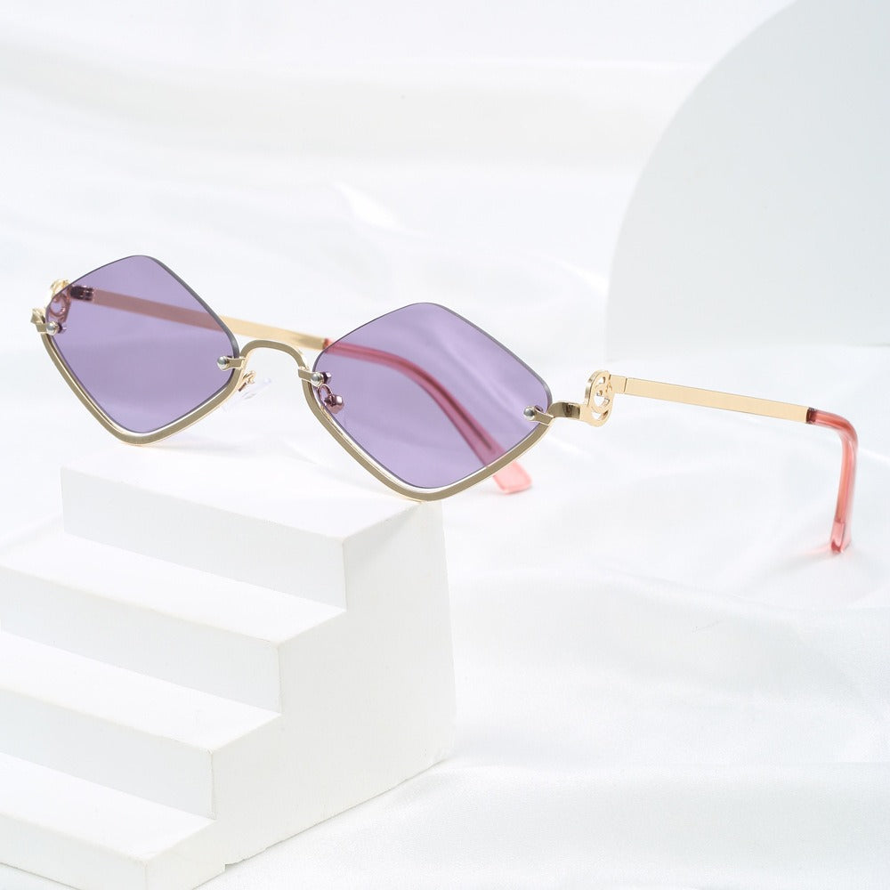 Damen modische quadratische Sonnenbrille mit luxuriösem Metallrahmen Karnz