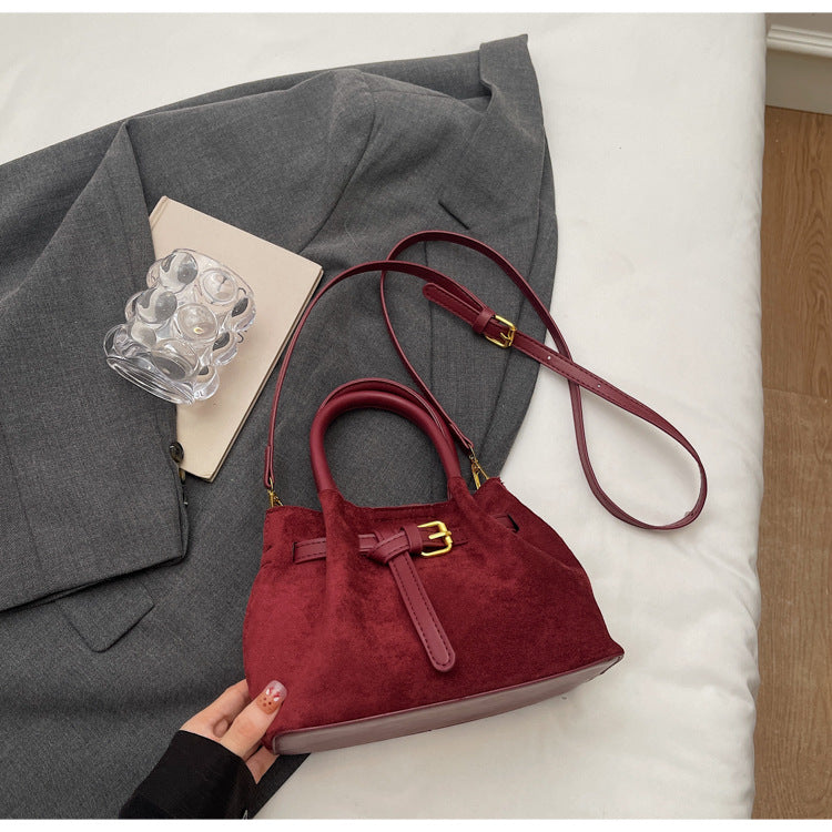 Elegante Wildleder Handtasche Karnz