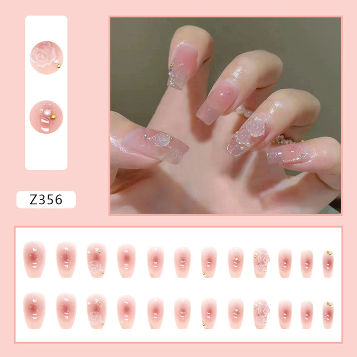 Dekorativer, floral verzierrter Press-On-Nagelsatz