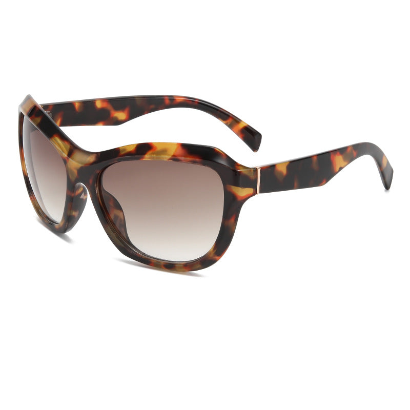 Damen Sonnenbrille mit eleganten größeren Gläsern Karnz