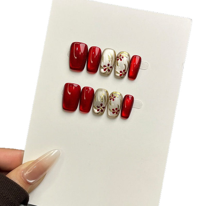 Premium Dekorative Presse-On-Nagelset mit Blumenakzenten