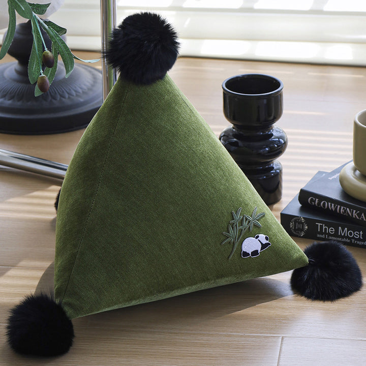 Dekoratives Kissen in Pyramidform mit tierischem Design