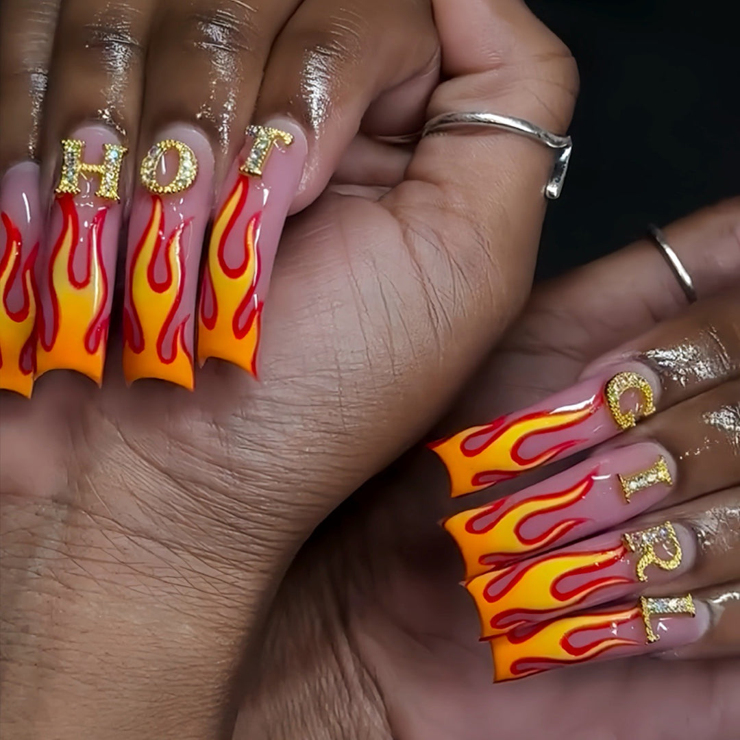 Flammenmuster Press-On Nagelkunst Karnz
