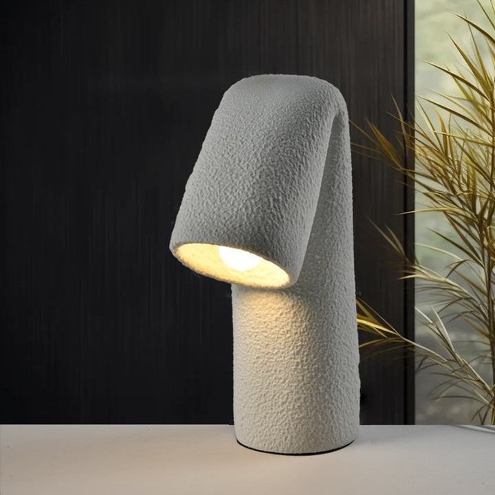 Skulpturale Schreibtischlampe