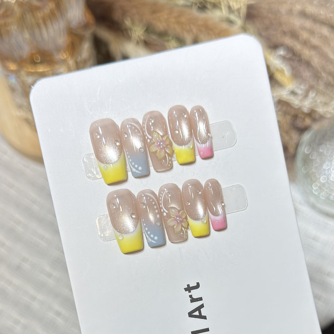 Künstlerisches Florales Design Press-On Nagelset Karnz