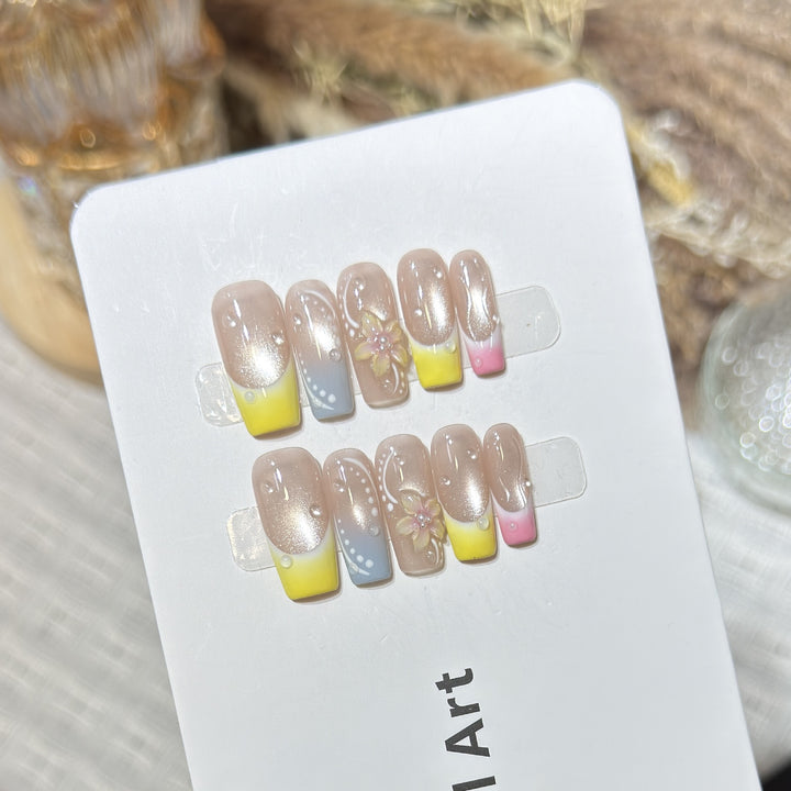 Künstlerisches Florales Design Press-On Nagelset Karnz