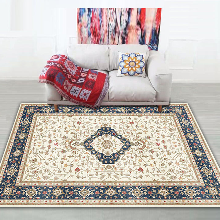 Dekorativer orientalisch inspirierter Teppich
