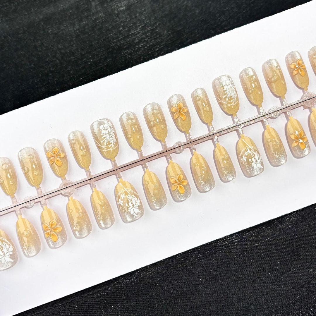 Premium floral-prägte Druck-Nagelset