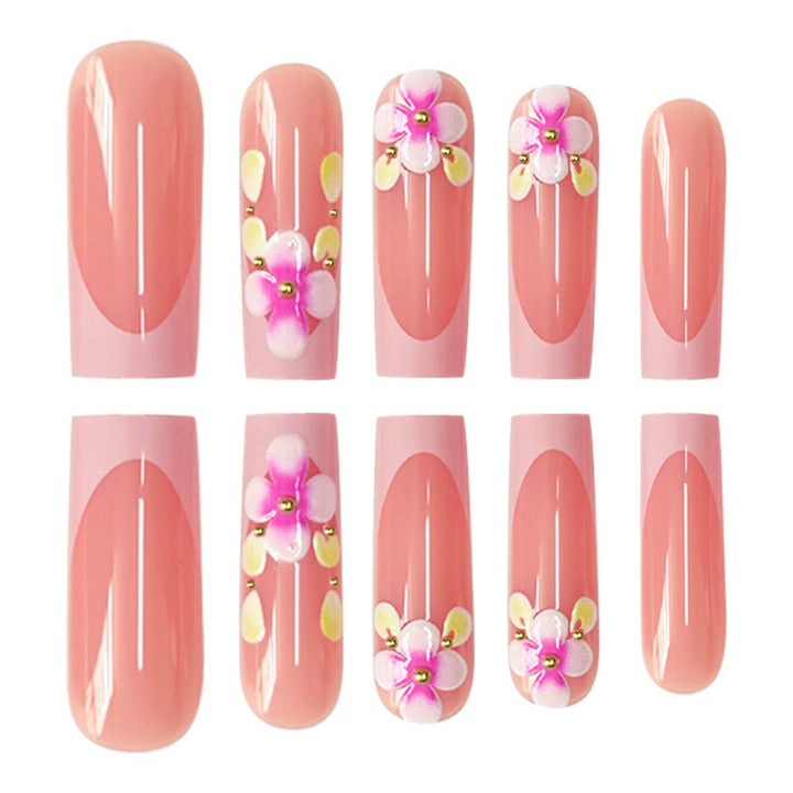 Florales Nageldesign-Extensions Karnz